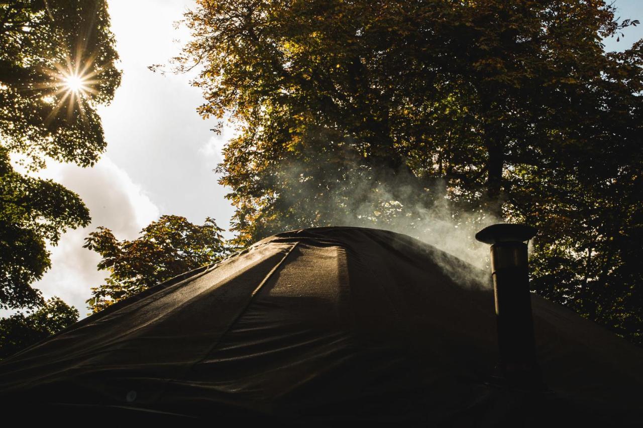 Rock Farm Slane - Glamping Hotel Bilik gambar