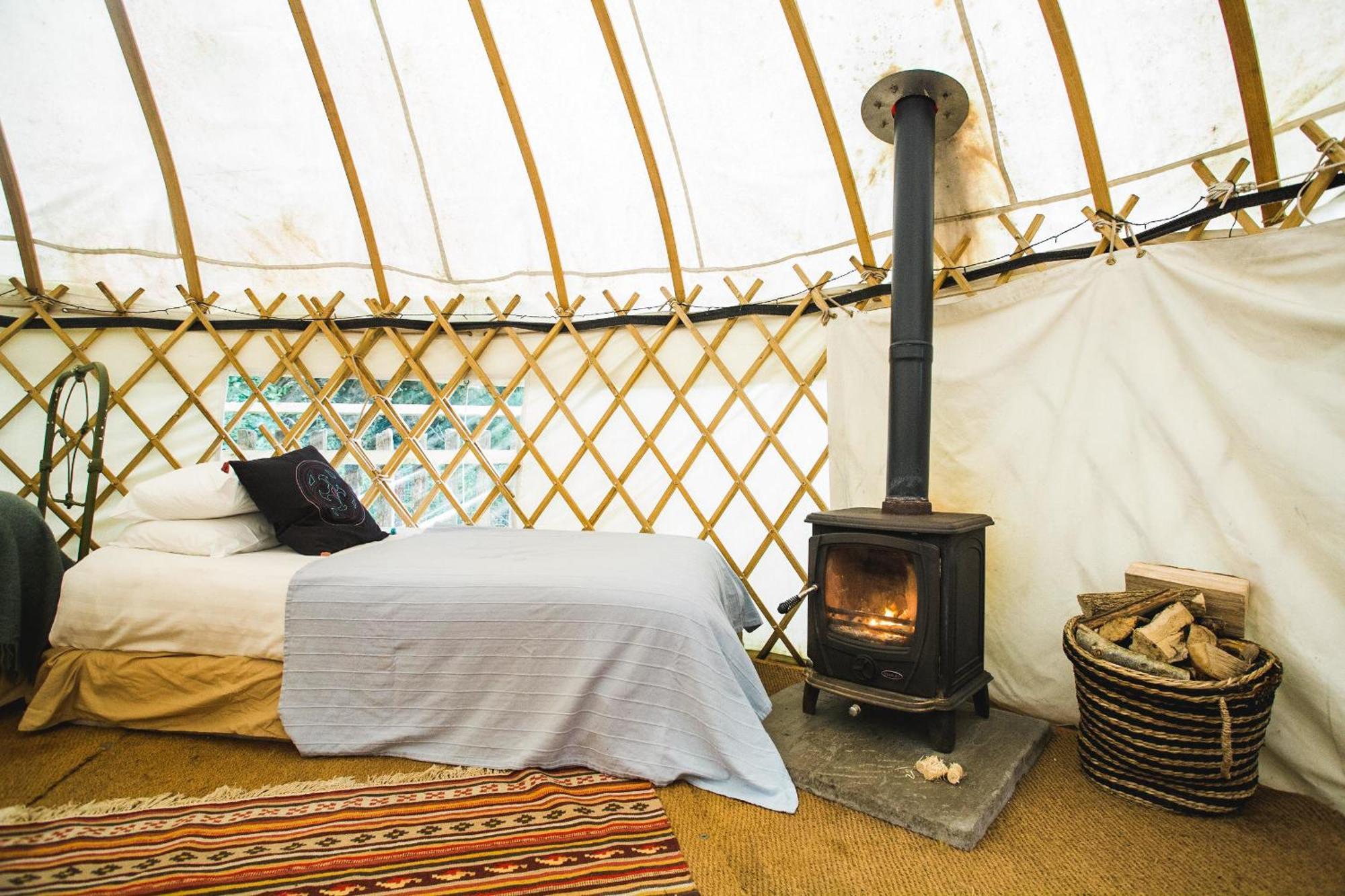 Rock Farm Slane - Glamping Hotel Bilik gambar