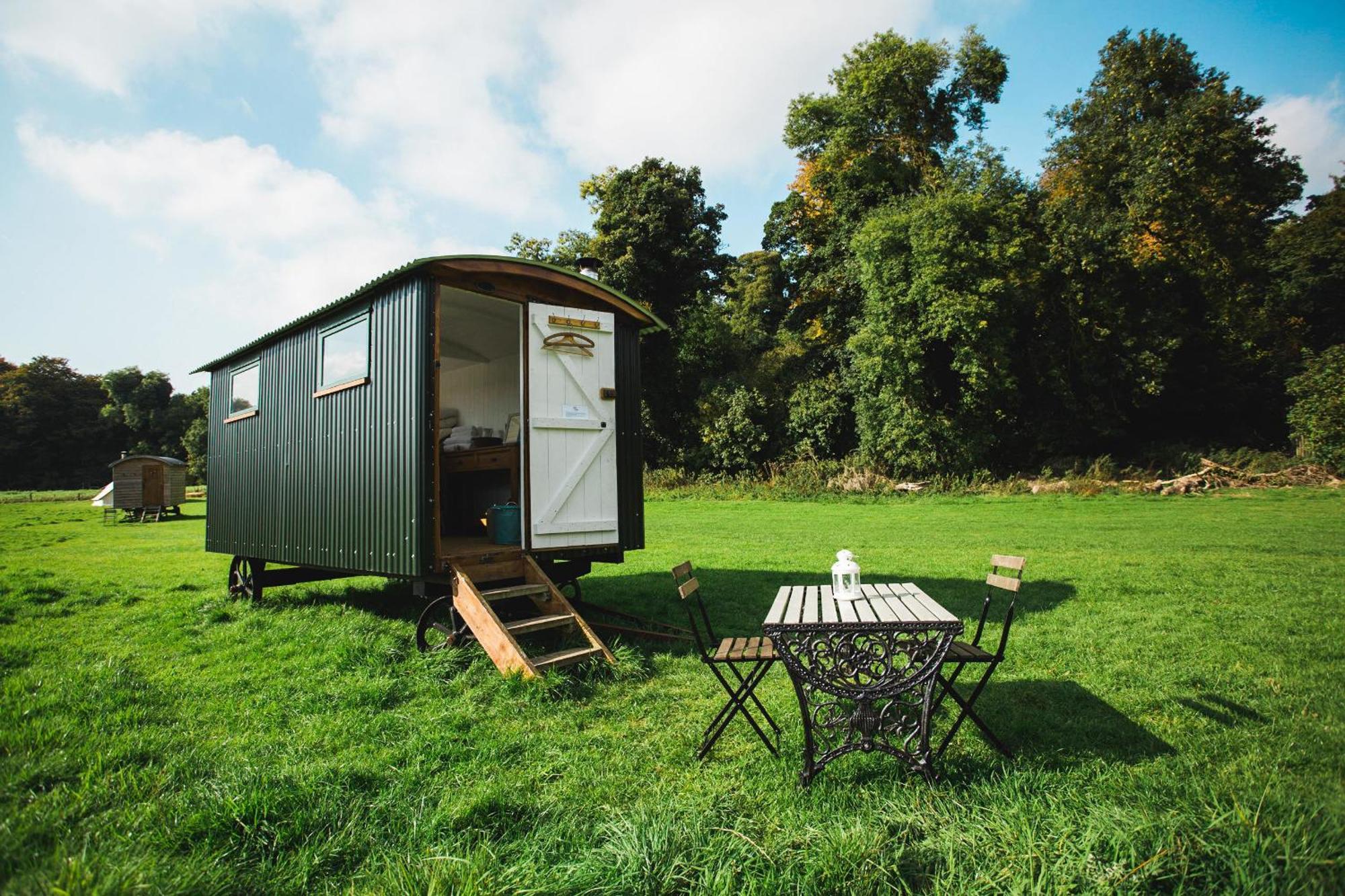 Rock Farm Slane - Glamping Hotel Bilik gambar